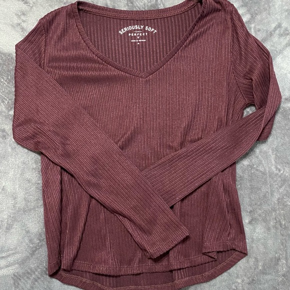 American Eagle Perfect V Ribbed Tee - Picture 6 of 7